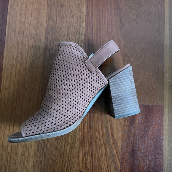 Steve Madden peep toe booties - Picture 2 of 5